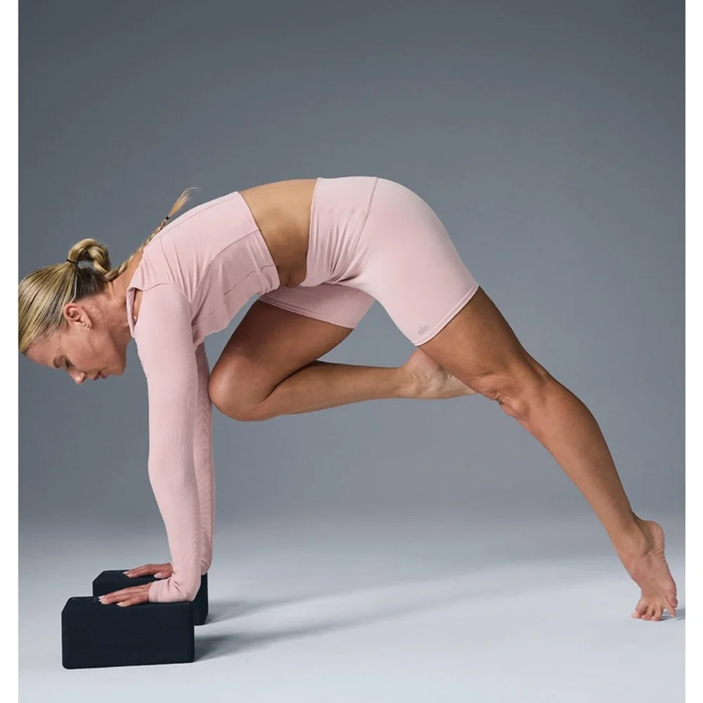 Alo Yoga Ballet Pink 5” Airbrush High-waist Biker Short - Picture 10 of 15